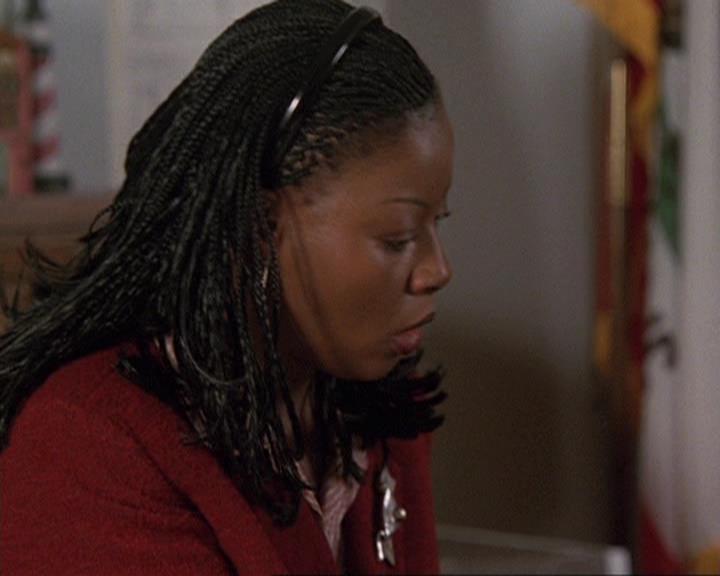 Charmed-Online-dot-410APaigeFromThePast1848.jpg