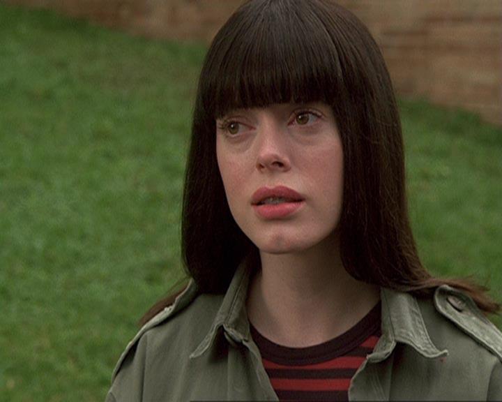 Charmed-Online-dot-410APaigeFromThePast1929.jpg