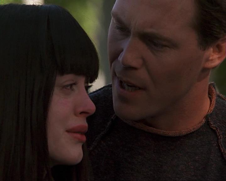 Charmed-Online-dot-410APaigeFromThePast2059.jpg