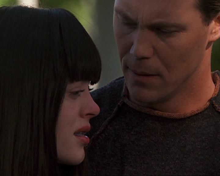 Charmed-Online-dot-410APaigeFromThePast2070.jpg