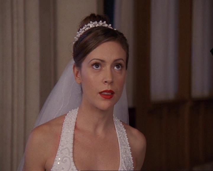 Charmed-Online-dot-410APaigeFromThePast2216.jpg