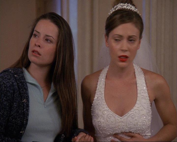 Charmed-Online-dot-410APaigeFromThePast2296.jpg