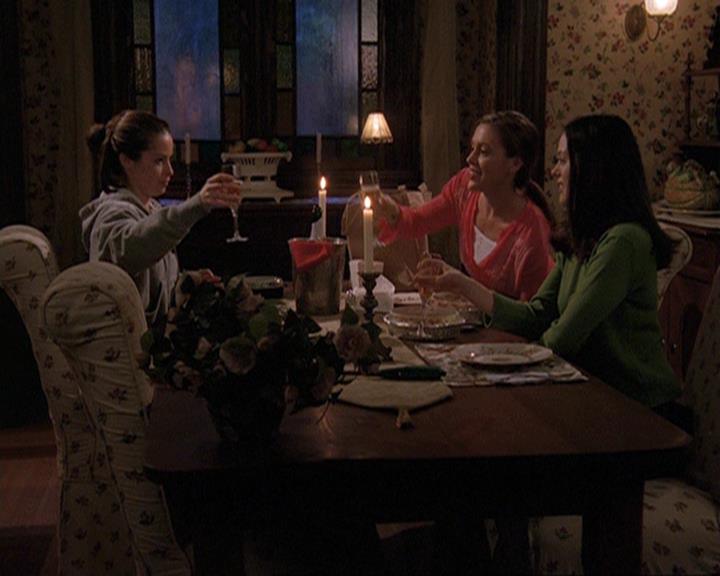 Charmed-Online-dot-410APaigeFromThePast2345.jpg