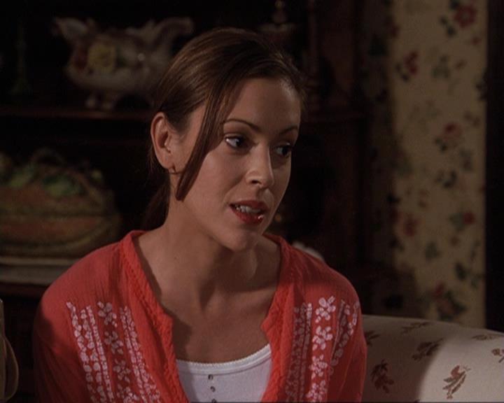 Charmed-Online-dot-410APaigeFromThePast2361.jpg