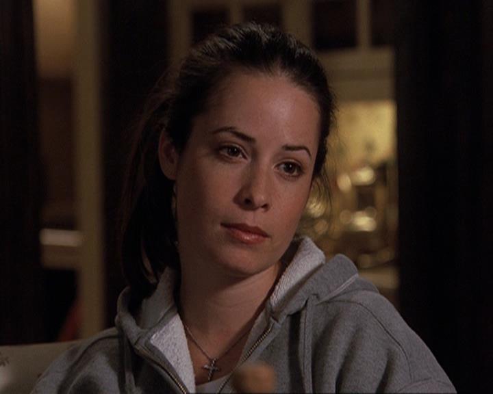 Charmed-Online-dot-410APaigeFromThePast2367.jpg