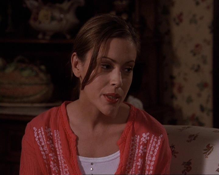 Charmed-Online-dot-410APaigeFromThePast2371.jpg