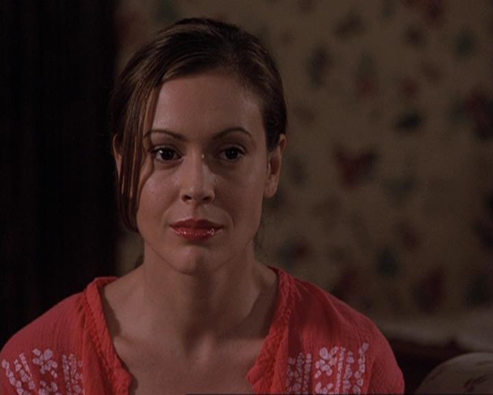 Charmed-Online-dot-410APaigeFromThePast2419.jpg