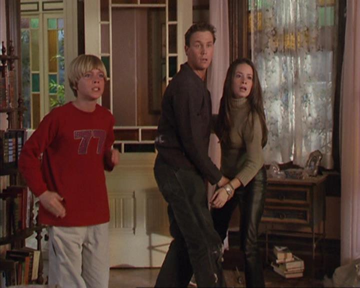 Charmed-Online-dot-412LostAndBound1042.jpg