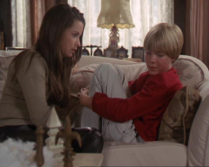 Charmed-Online-dot-412LostAndBound1062.jpg