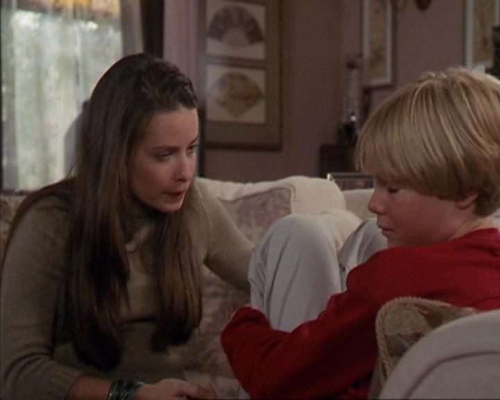Charmed-Online-dot-412LostAndBound1073.jpg