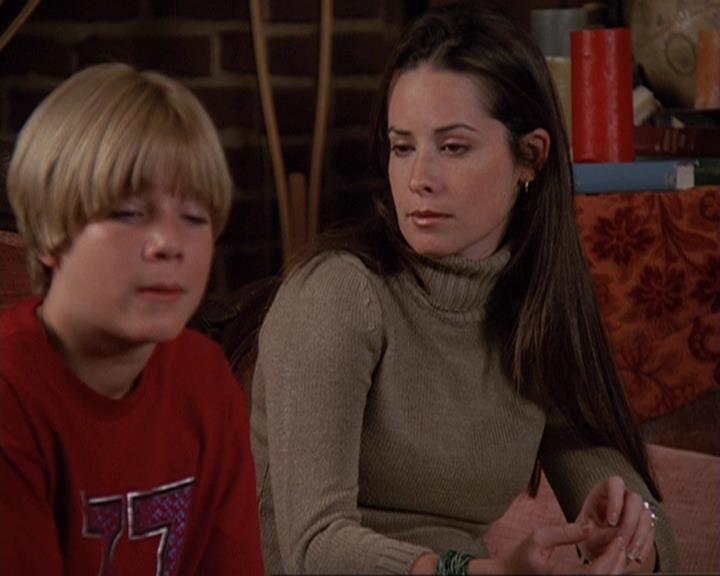 Charmed-Online-dot-412LostAndBound1122.jpg