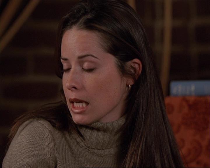 Charmed-Online-dot-412LostAndBound1125.jpg