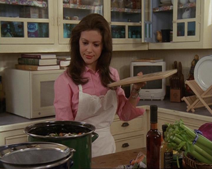 Charmed-Online-dot-412LostAndBound1241.jpg