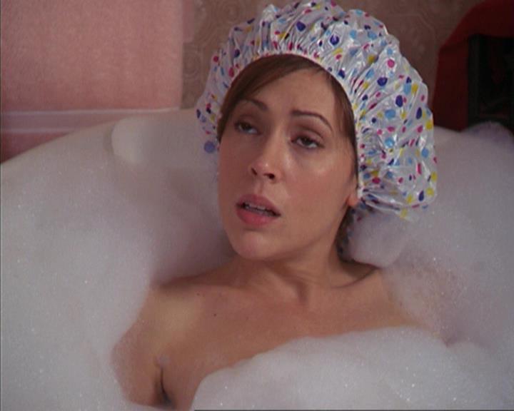 Charmed-Online-dot-412LostAndBound1642.jpg
