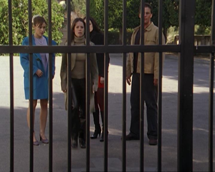 Charmed-Online-dot-412LostAndBound2005.jpg