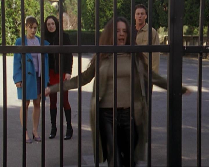 Charmed-Online-dot-412LostAndBound2008.jpg