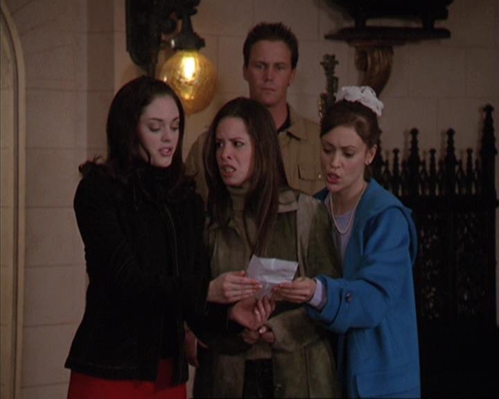 Charmed-Online-dot-412LostAndBound2074.jpg