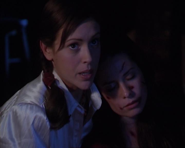 Charmed-Online-dot-413CharmedAndDangerous0012.jpg