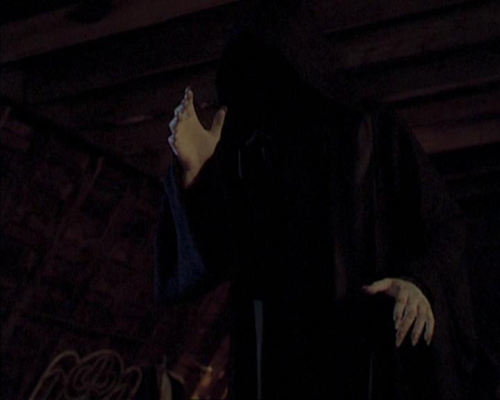 Charmed-Online-dot-413CharmedAndDangerous0021.jpg