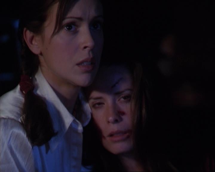 Charmed-Online-dot-413CharmedAndDangerous0023.jpg