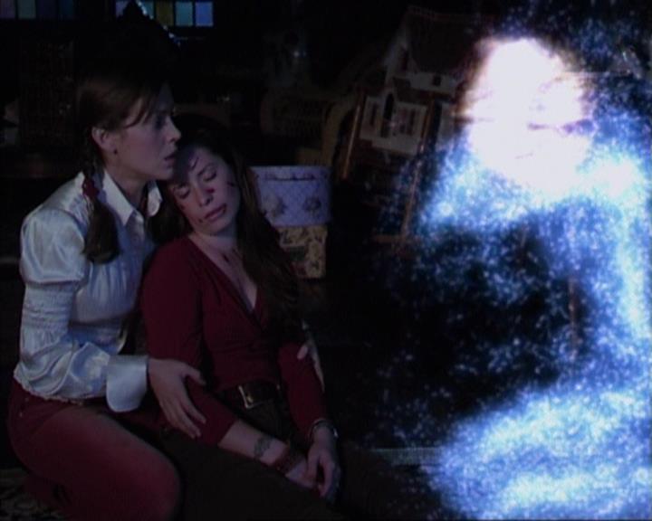 Charmed-Online-dot-413CharmedAndDangerous0026.jpg