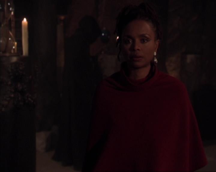 Charmed-Online-dot-413CharmedAndDangerous0066.jpg