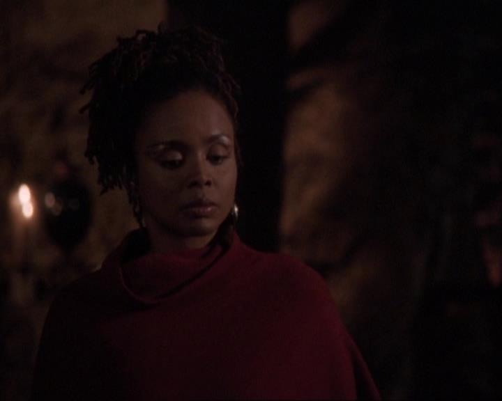 Charmed-Online-dot-413CharmedAndDangerous0096.jpg