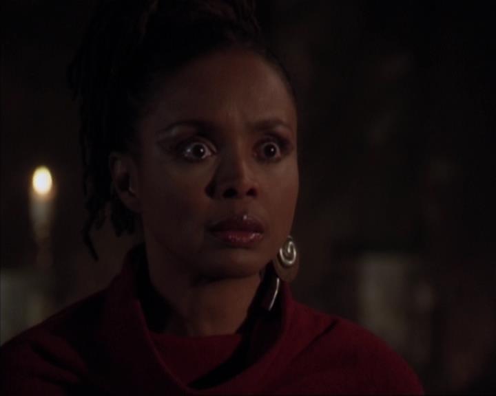 Charmed-Online-dot-413CharmedAndDangerous0127.jpg