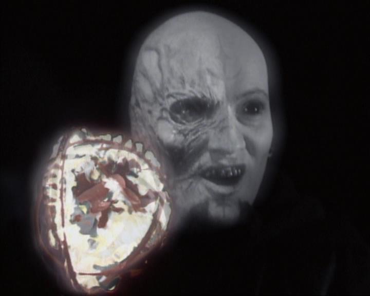 Charmed-Online-dot-413CharmedAndDangerous0285.jpg