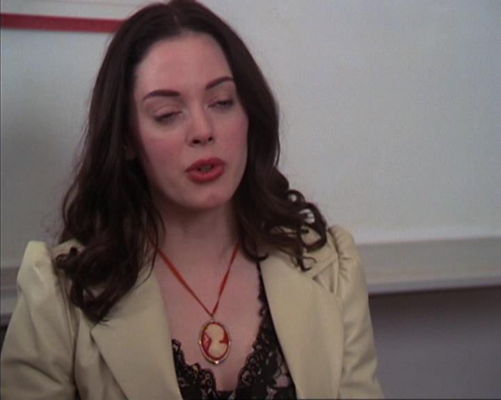 Charmed-Online-dot-413CharmedAndDangerous0378.jpg