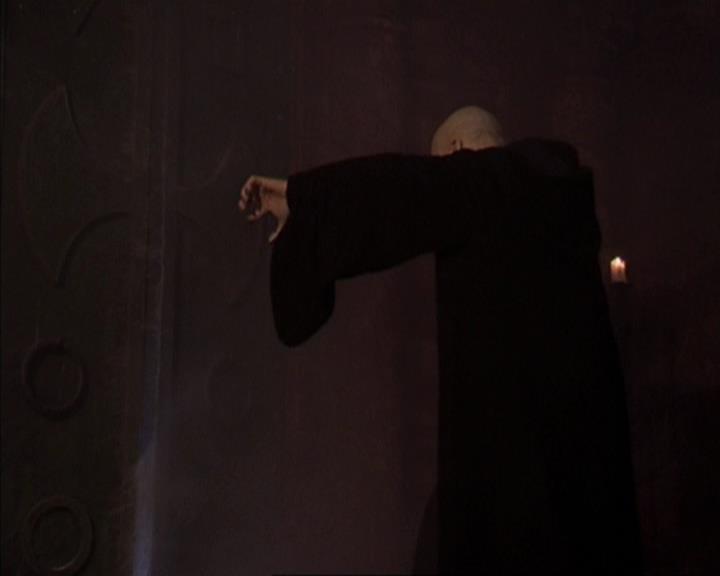 Charmed-Online-dot-413CharmedAndDangerous0637.jpg