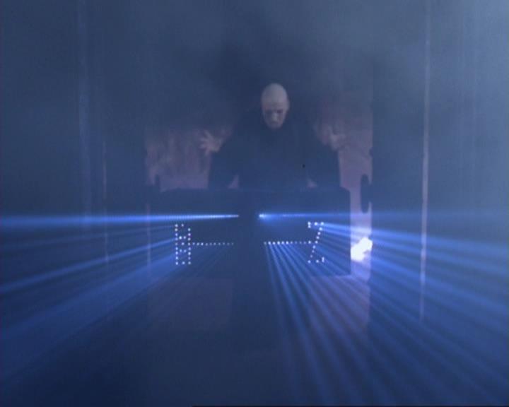 Charmed-Online-dot-413CharmedAndDangerous0647.jpg