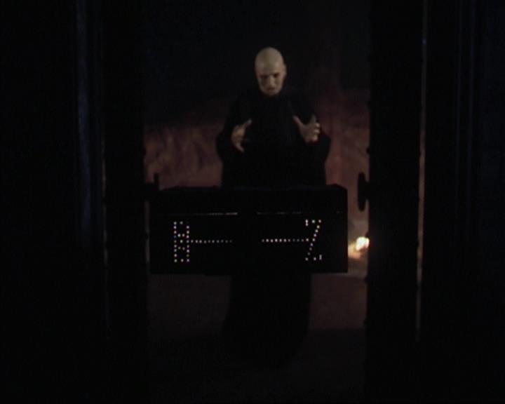 Charmed-Online-dot-413CharmedAndDangerous0650.jpg