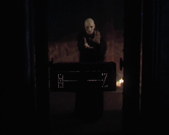 Charmed-Online-dot-413CharmedAndDangerous0652.jpg