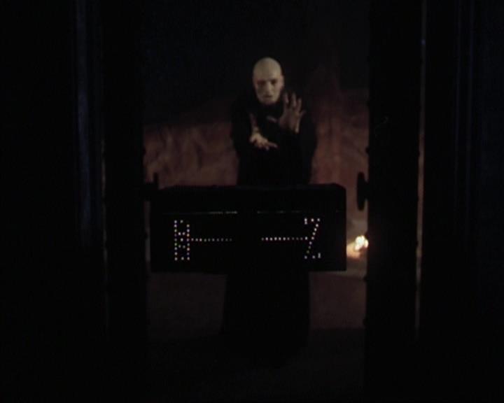 Charmed-Online-dot-413CharmedAndDangerous0653.jpg