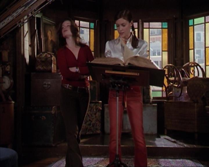 Charmed-Online-dot-413CharmedAndDangerous0699.jpg
