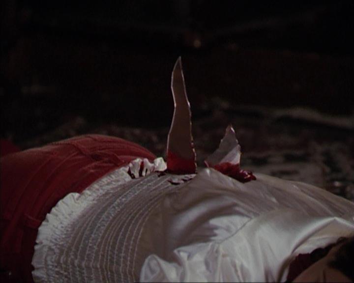 Charmed-Online-dot-413CharmedAndDangerous0741.jpg
