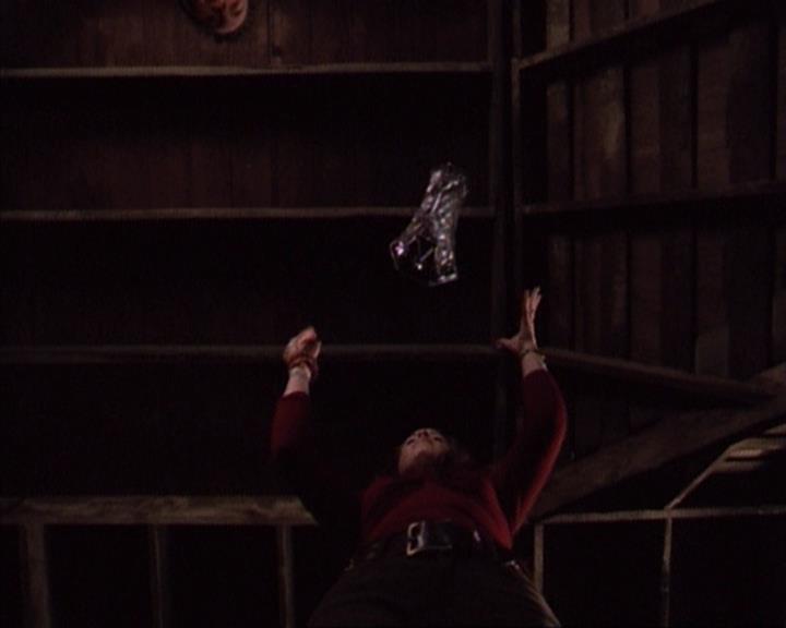 Charmed-Online-dot-413CharmedAndDangerous0780.jpg