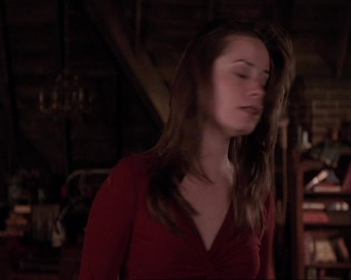 Charmed-Online-dot-413CharmedAndDangerous0793.jpg
