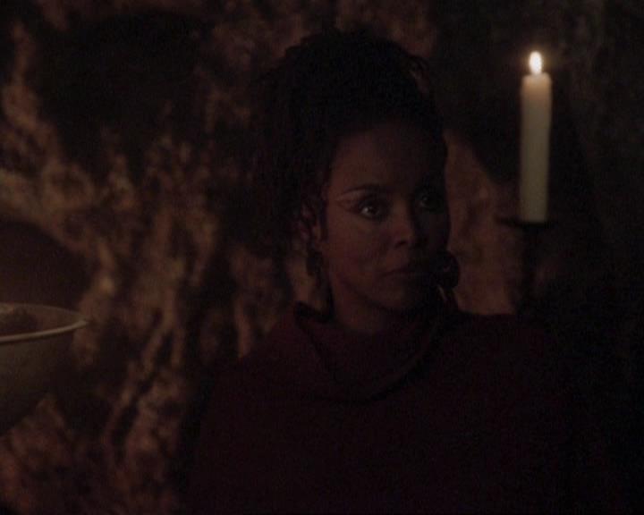 Charmed-Online-dot-413CharmedAndDangerous1067.jpg