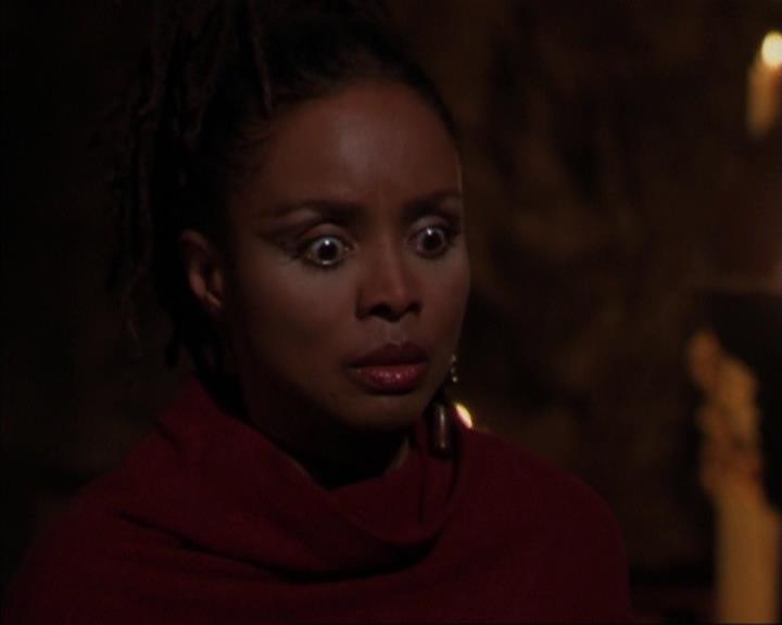 Charmed-Online-dot-413CharmedAndDangerous1114.jpg