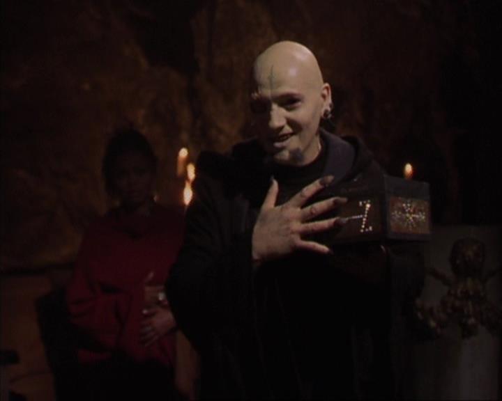 Charmed-Online-dot-413CharmedAndDangerous1139.jpg