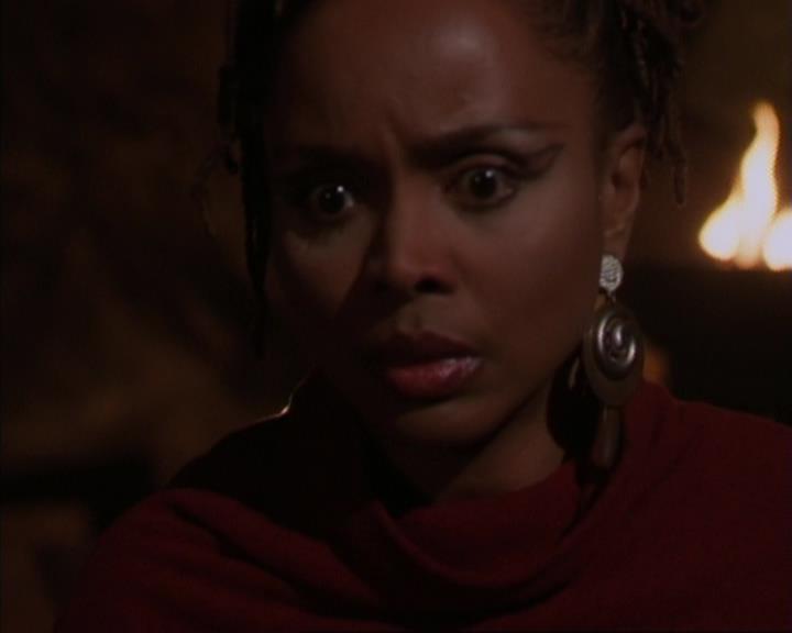 Charmed-Online-dot-413CharmedAndDangerous1165.jpg