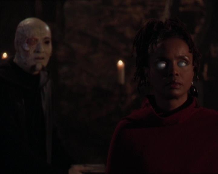 Charmed-Online-dot-413CharmedAndDangerous1408.jpg