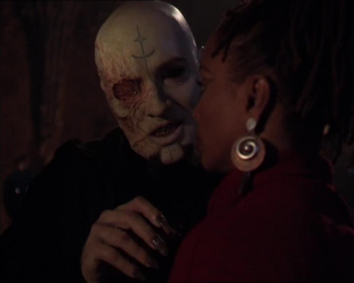 Charmed-Online-dot-413CharmedAndDangerous1411.jpg