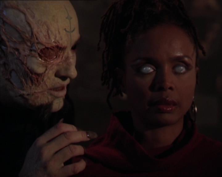 Charmed-Online-dot-413CharmedAndDangerous1419.jpg