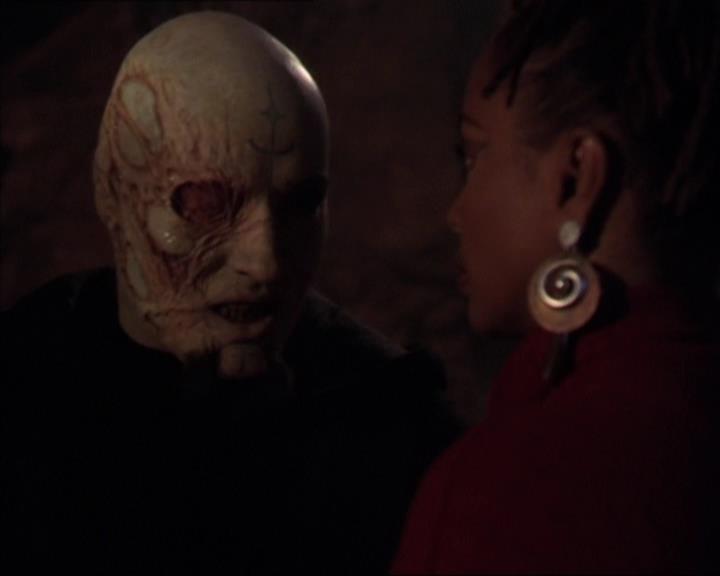 Charmed-Online-dot-413CharmedAndDangerous1424.jpg