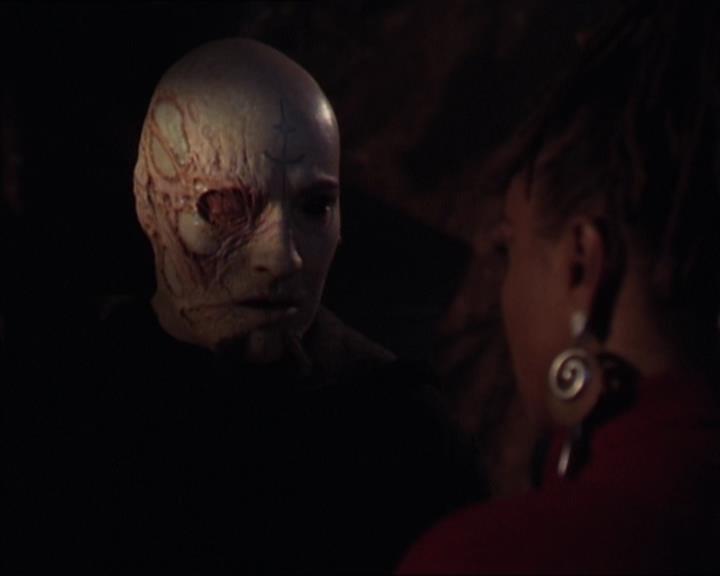 Charmed-Online-dot-413CharmedAndDangerous1433.jpg