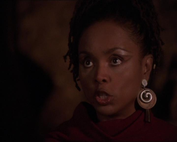 Charmed-Online-dot-413CharmedAndDangerous1448.jpg
