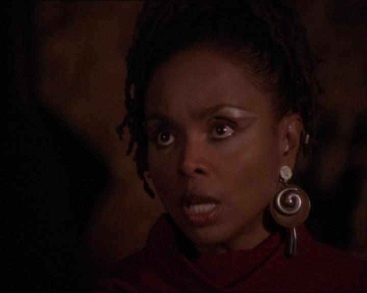 Charmed-Online-dot-413CharmedAndDangerous1451.jpg